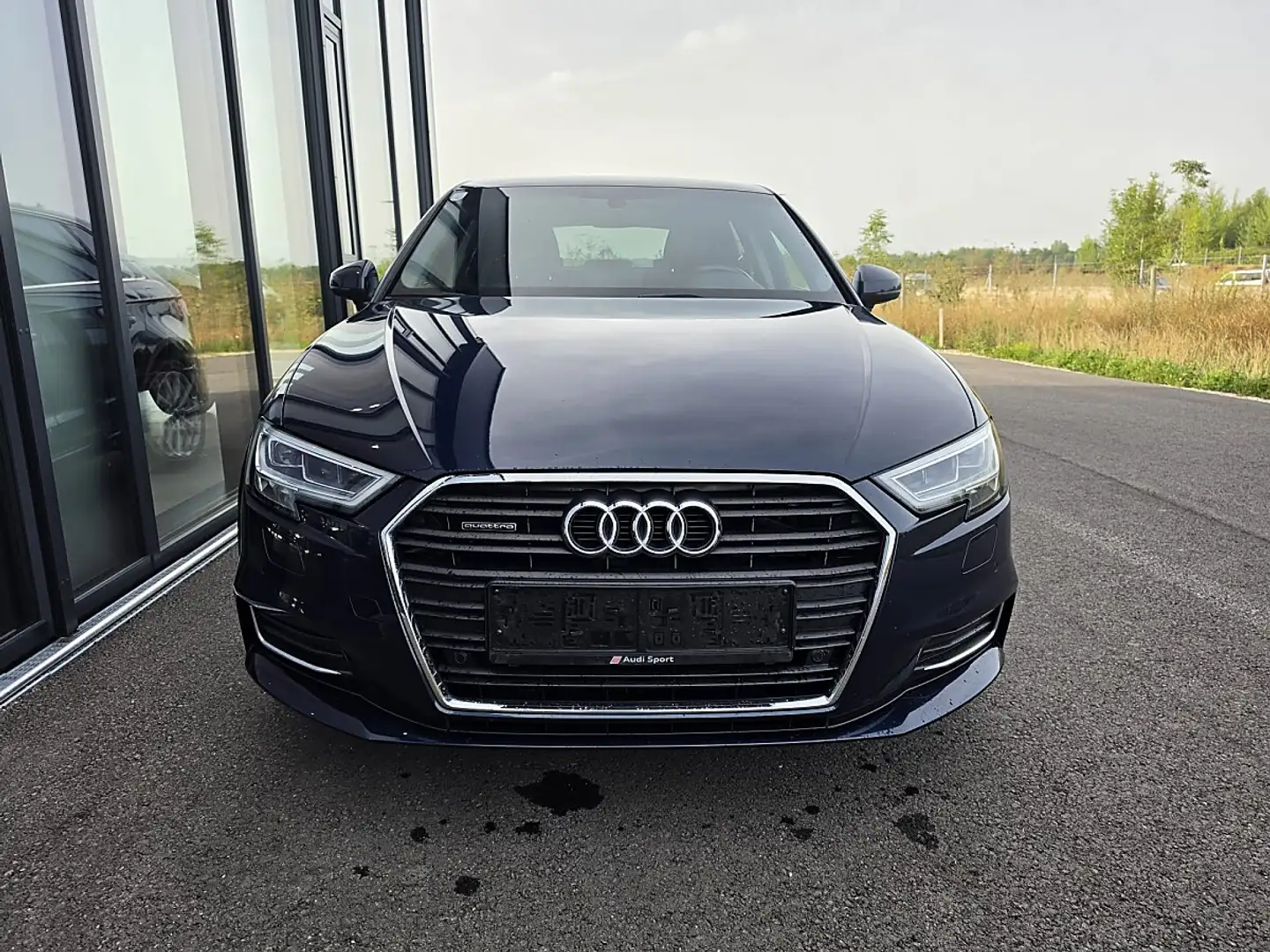 Audi A3 SB 2,0 TDI quattro intense Blau - 2