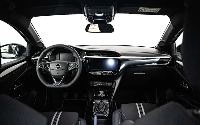 Opel Corsa view 10