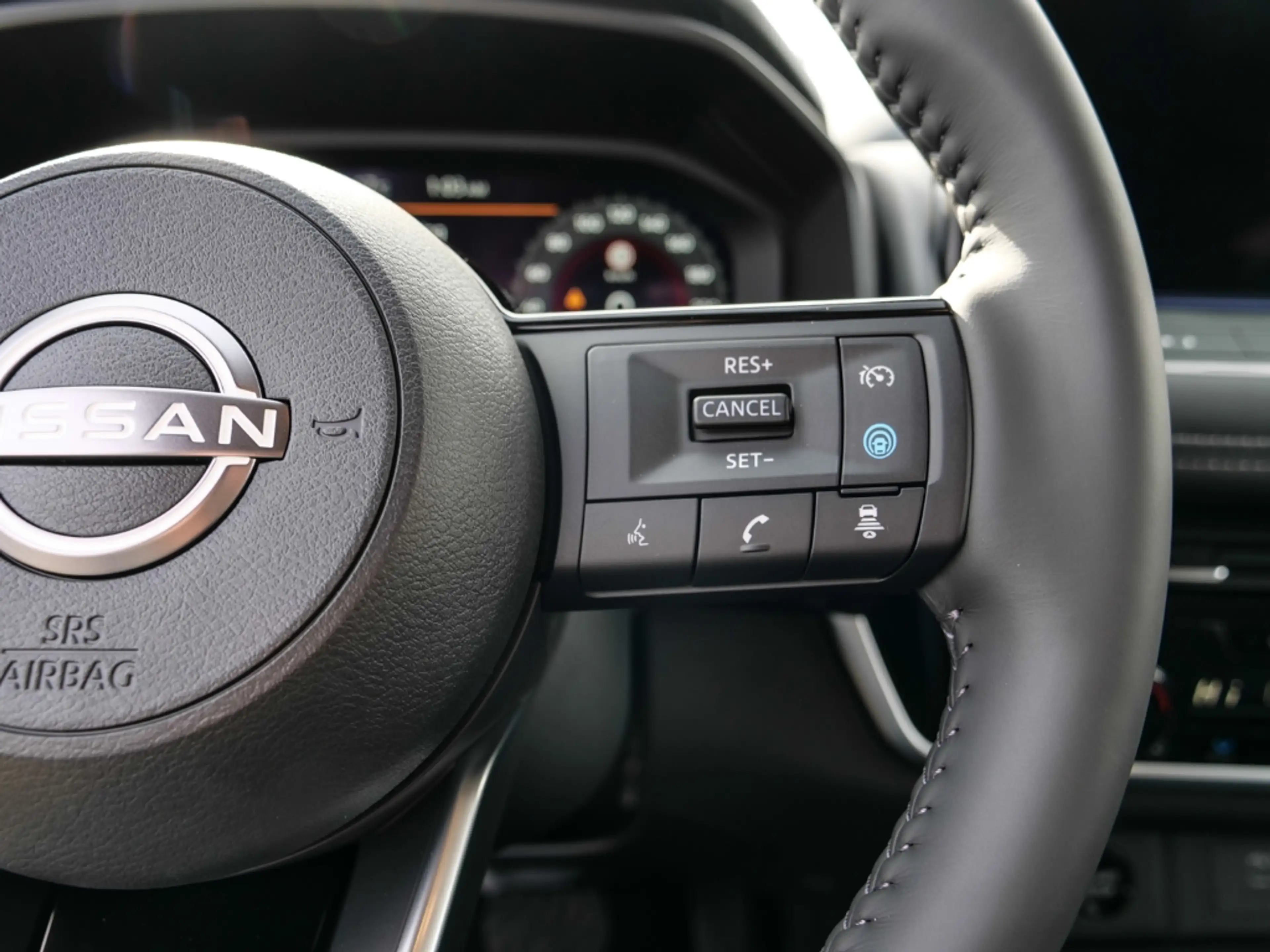 Nissan X-Trail Tekna 1.5 VC-T e-POWER 204PS 4x2 20'' — photo 19