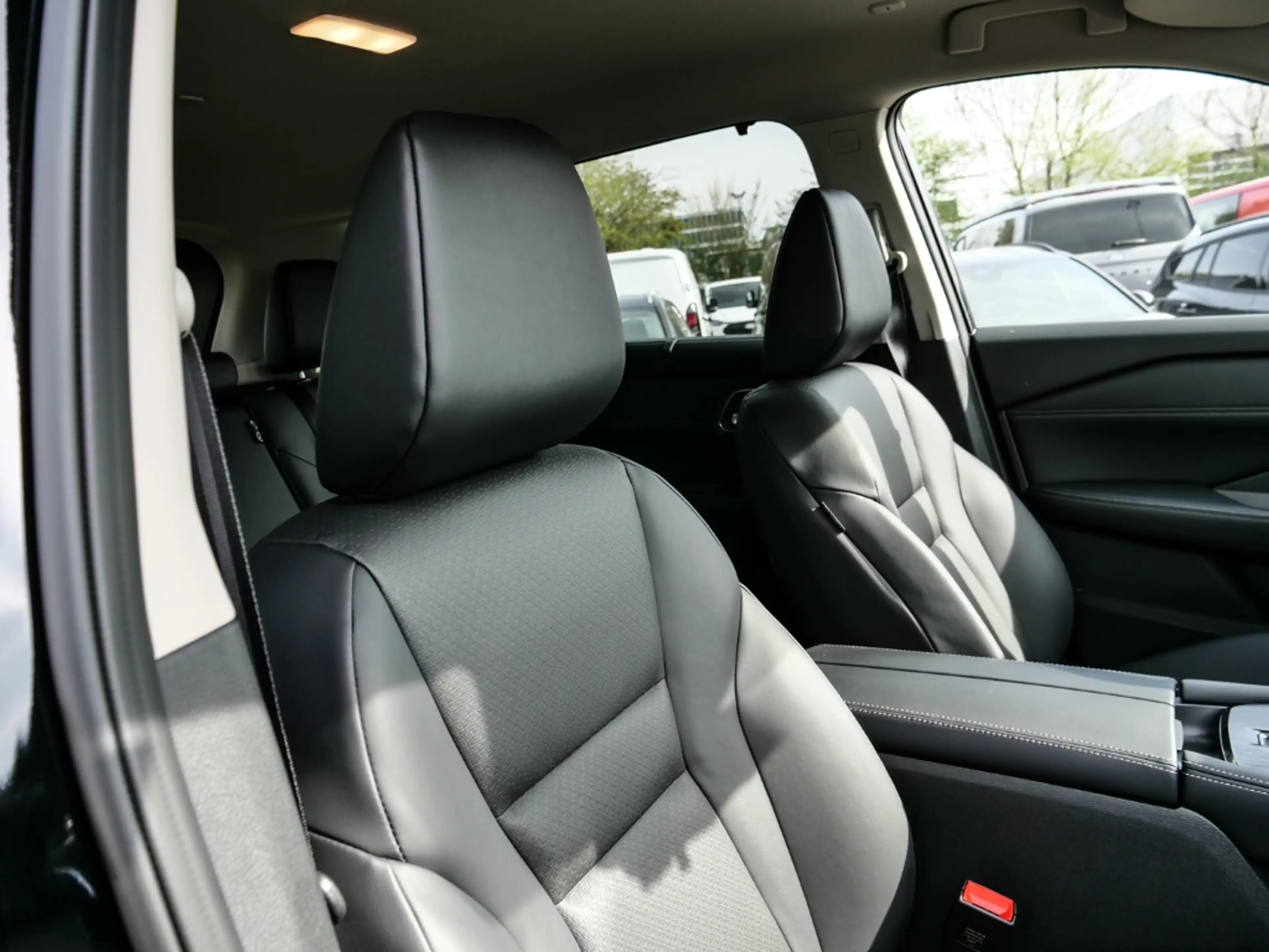 Nissan X-Trail Tekna 1.5 VC-T e-POWER 204PS 4x2 20'' — photo 14
