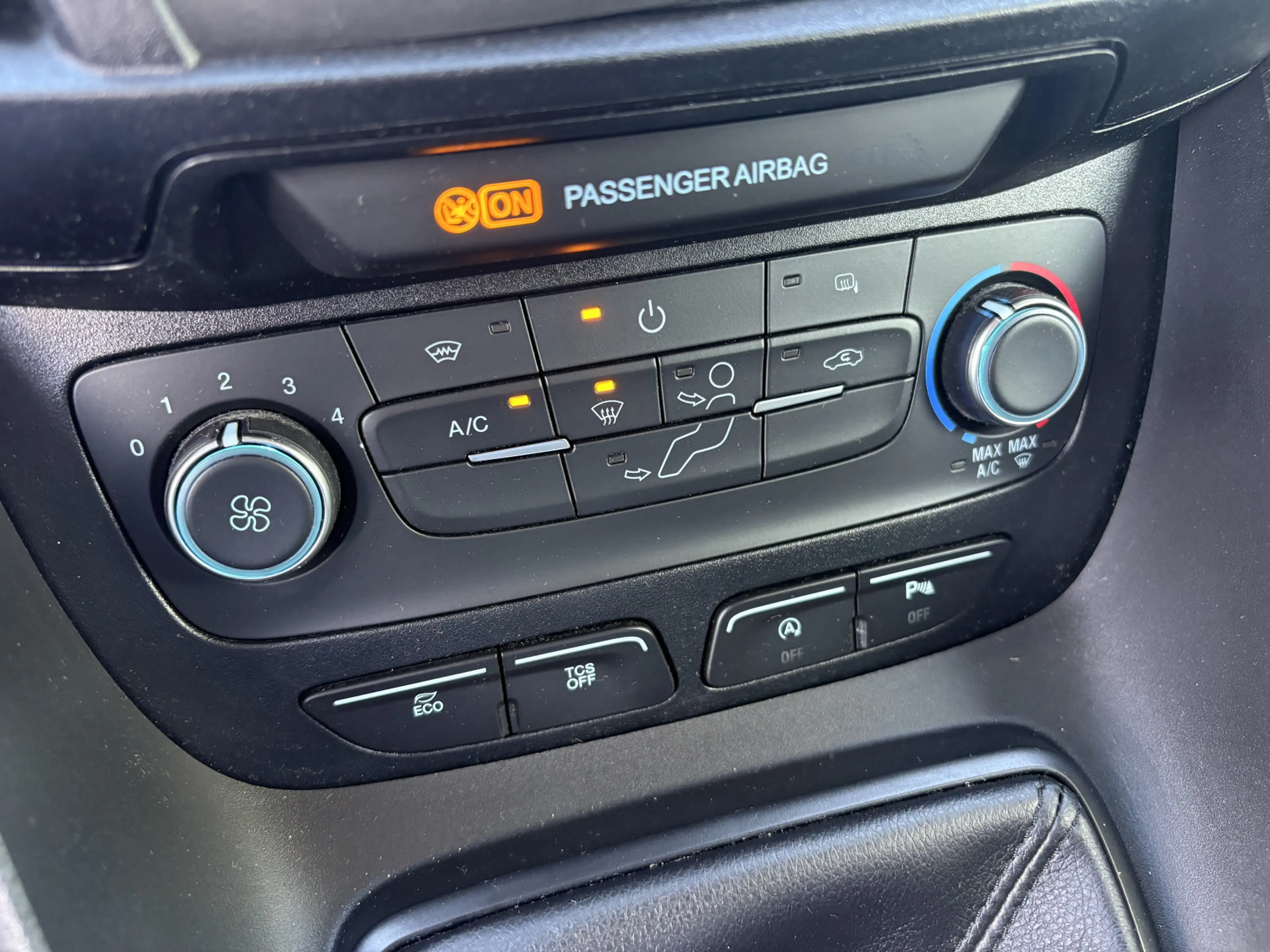 Ford Transit Connect 1.0 Ecoboost L1, 3 persoons, airco, voorruitverwar — photo 11