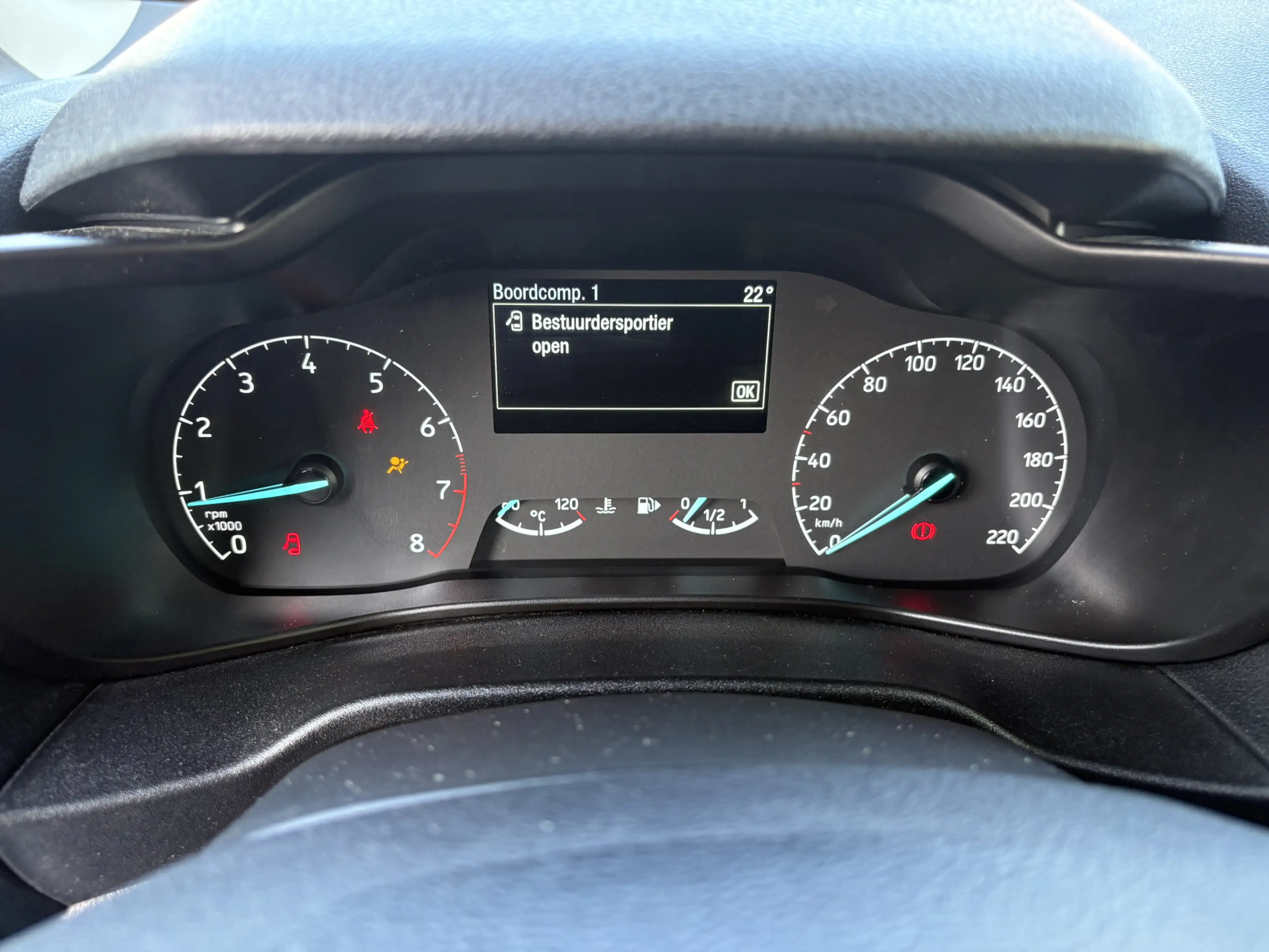 Ford Transit Connect 1.0 Ecoboost L1, 3 persoons, airco, voorruitverwar — photo 10