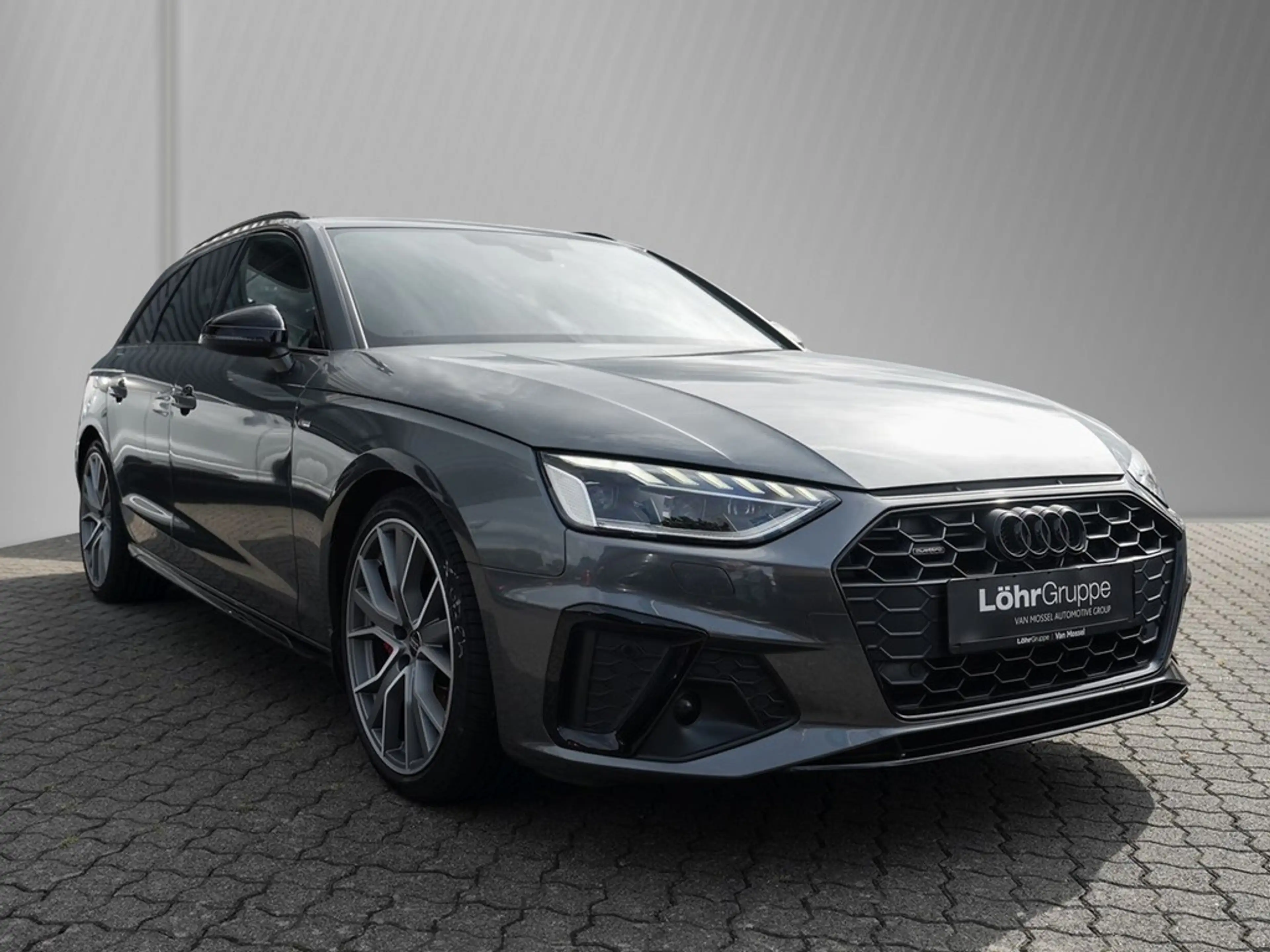 Audi A4 Avant 40 TDI qu. S tronic S Line /MatrixLED — photo 4