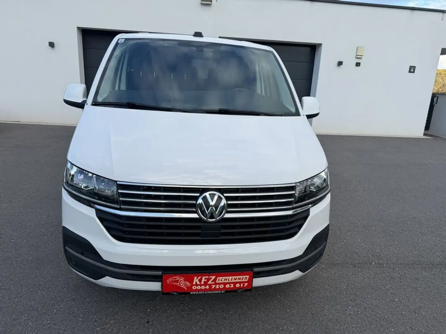 Volkswagen T6 Caravelle Kombi LR 2,0 TDI/ACC/Multifunktion/Flügeltüren Weiß - 2