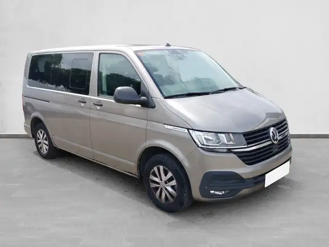 Volkswagen T5 Caravelle 2.0TDI BMT DSG