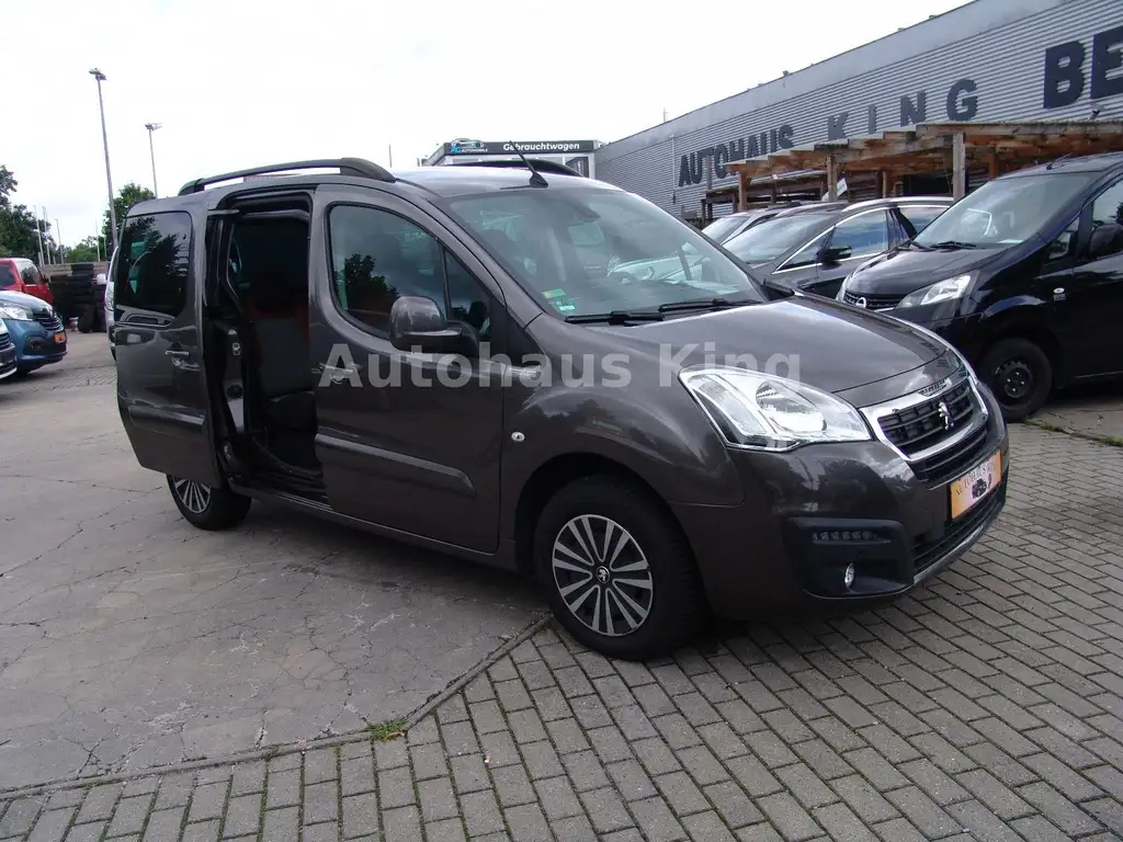 Peugeot Partner 2016 из Европы — купить под ключ