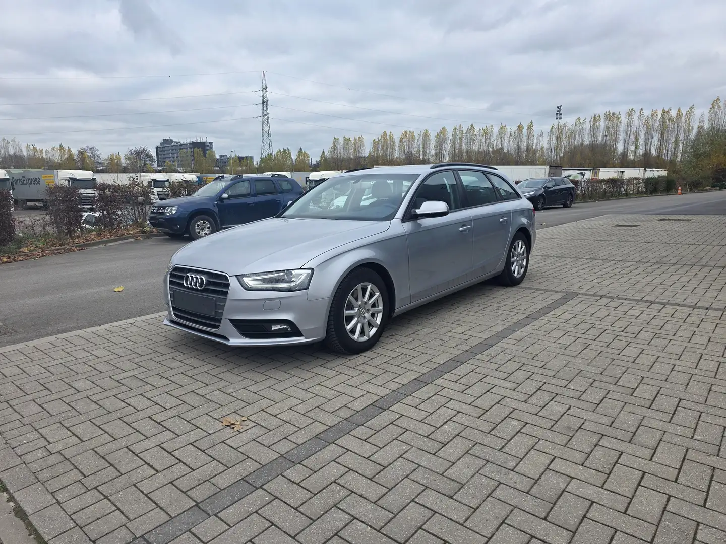 Audi A4 A4 Avant 2.0 TDi  euro 6b Grijs - 2