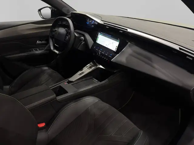 Peugeot 308 view 9