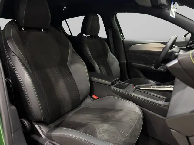 Peugeot 308 view 11