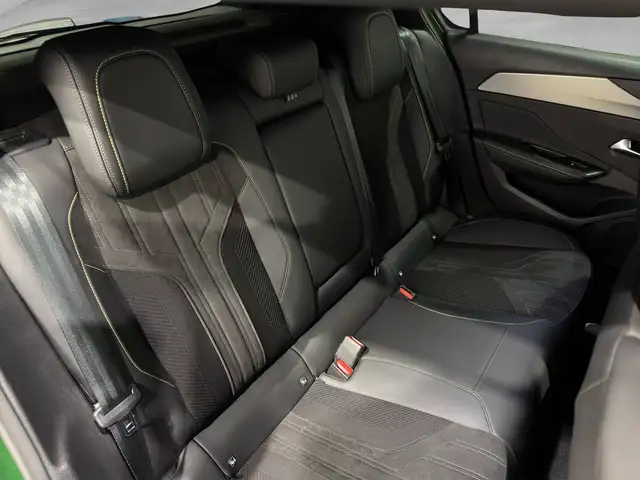 Peugeot 308 view 12