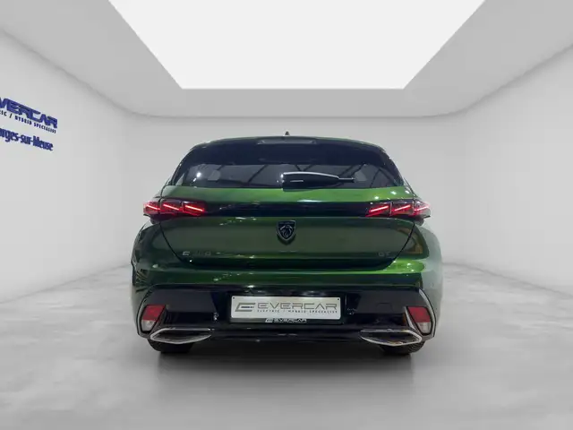 Peugeot 308 view 5