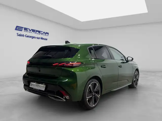 Peugeot 308 view 4