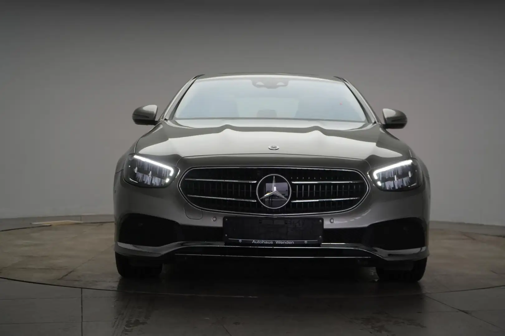 Mercedes-Benz E 300 9G-Tronic Avantgarde Leder/Distronic/Kamer Silber - 2