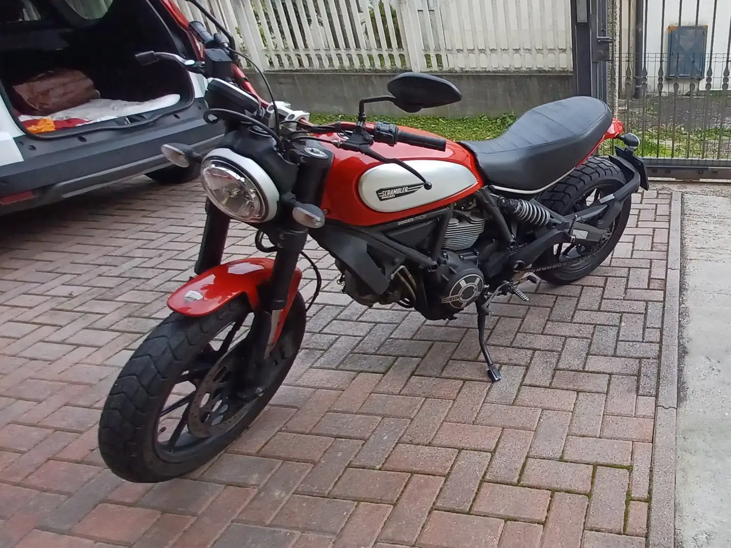 Ducati Scrambler Icon red 8000 Roşu - 2
