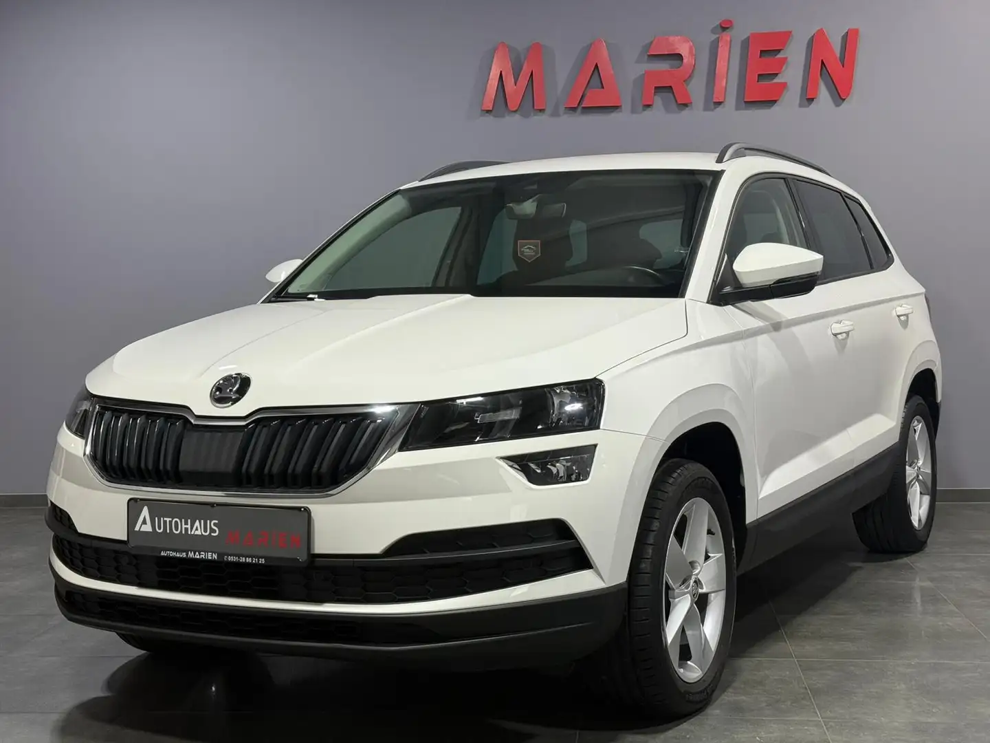 Skoda Karoq 1.6 TDI DSG*NAVI*SITZHZG*PDC Weiß - 1