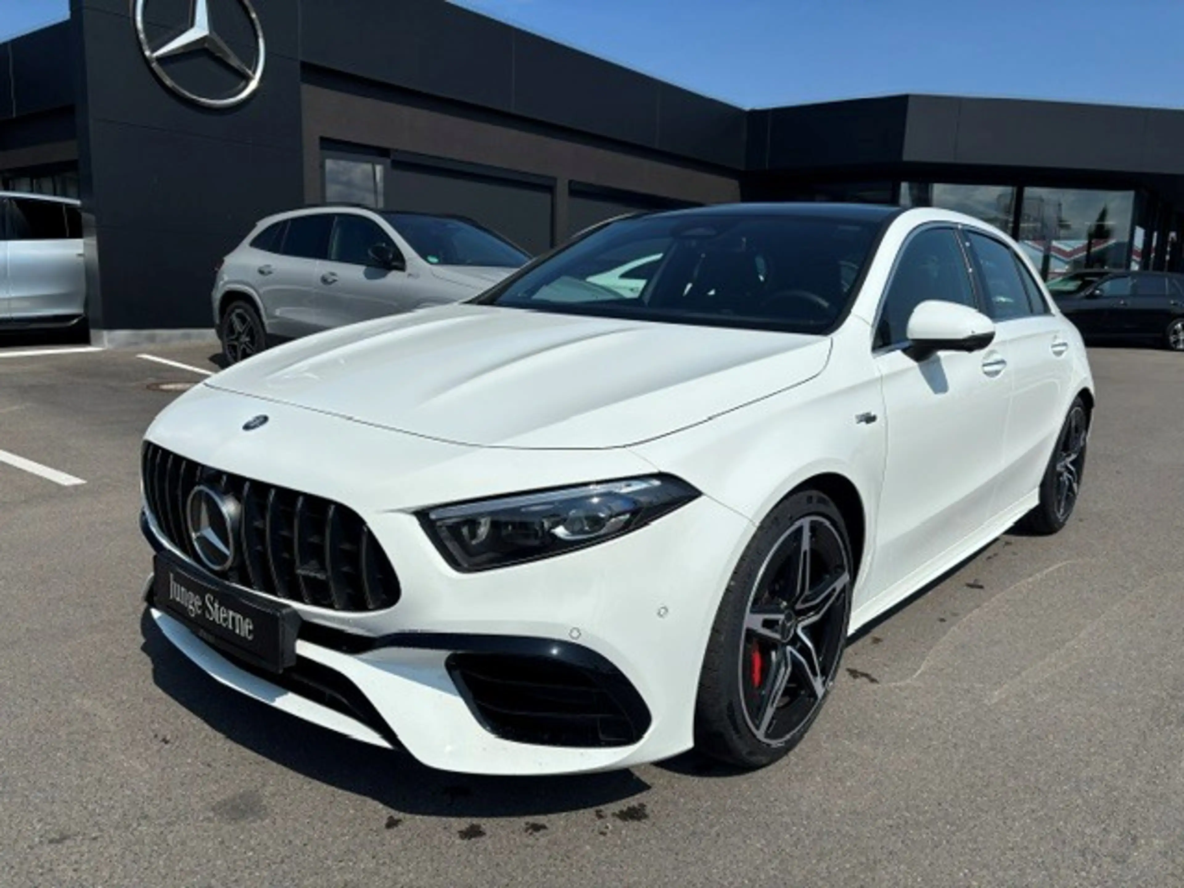 Mercedes-Benz A 45 AMG S 4M Distr Perf Sitze Pano HUD 19" — photo 2