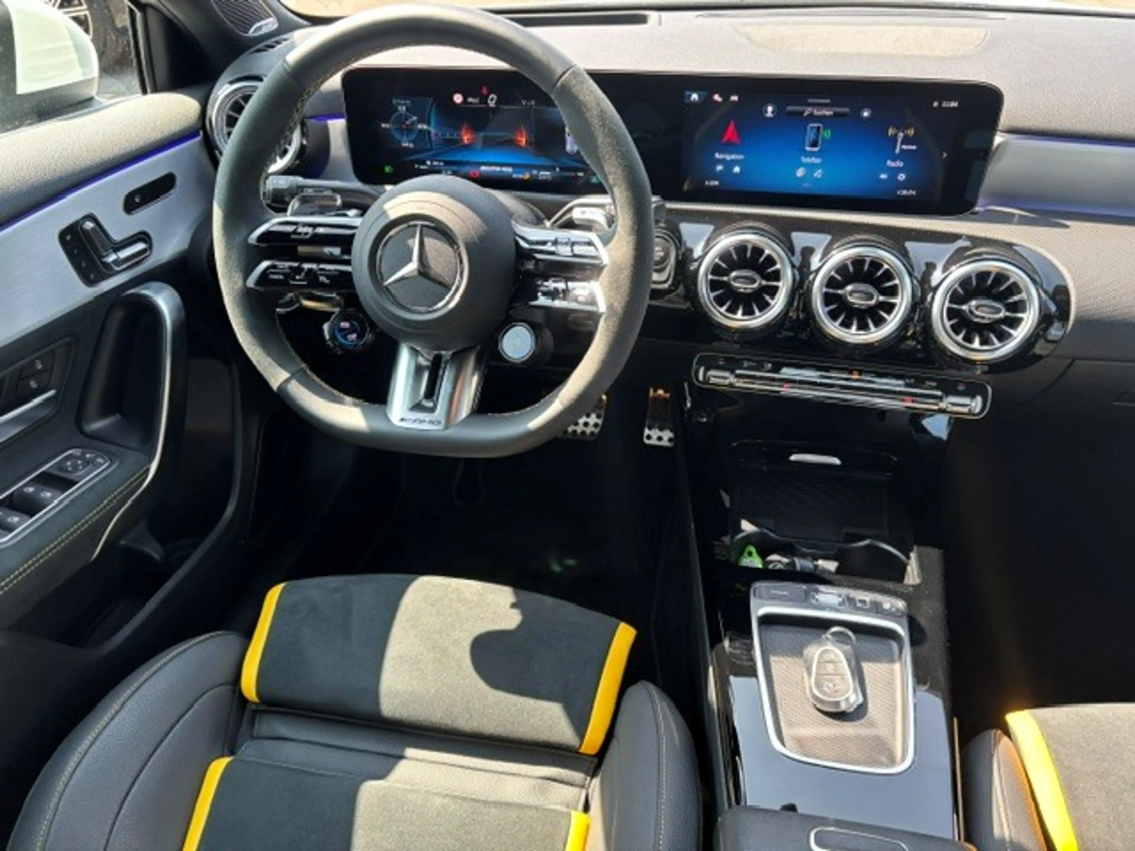 Mercedes-Benz A 45 AMG S 4M Distr Perf Sitze Pano HUD 19" — photo 12