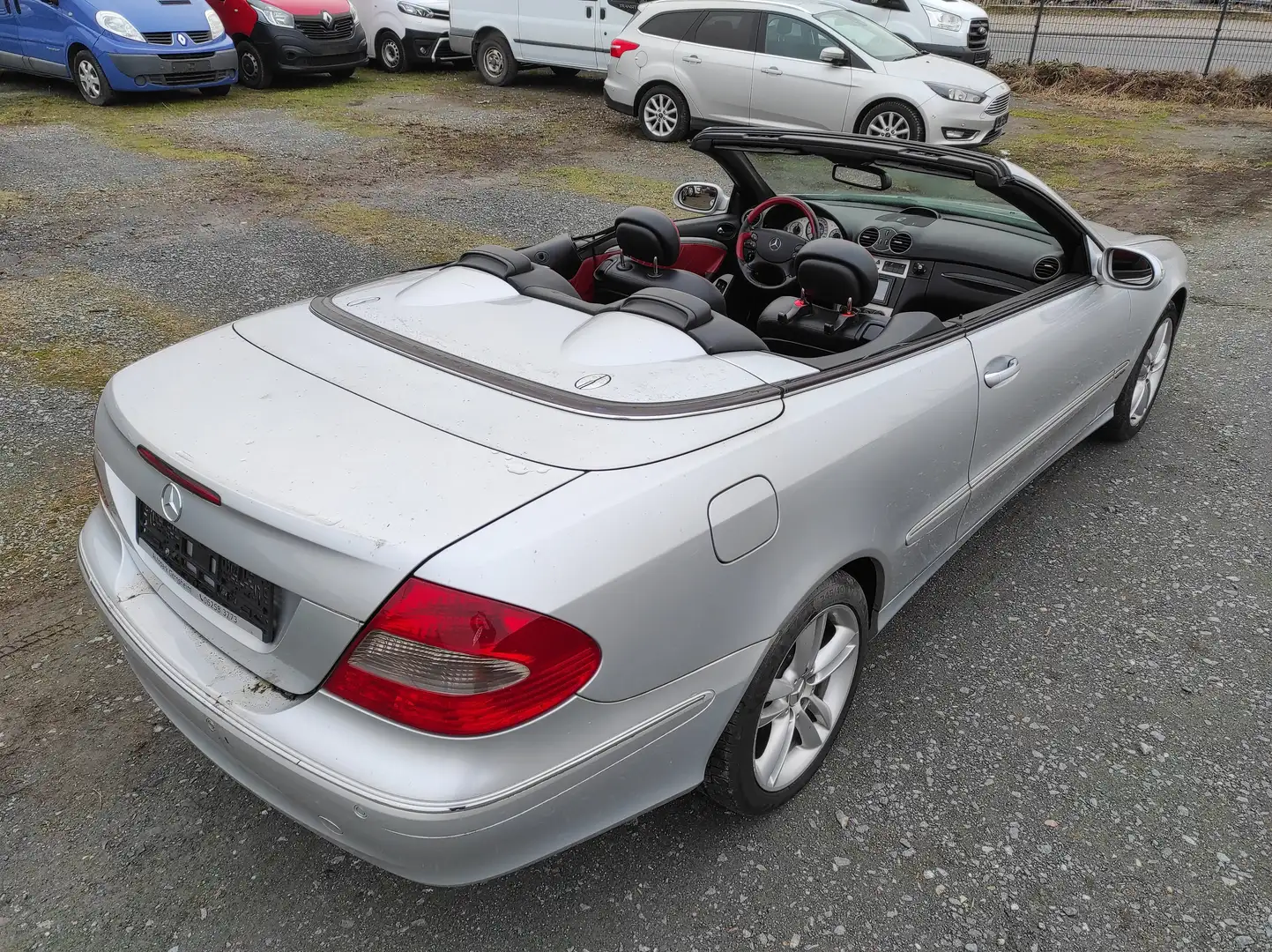 Mercedes-Benz CLK 280 CABRIO V6 AUTOMATIK LEDER KLIMAA NAVI SHZ Gris - 2