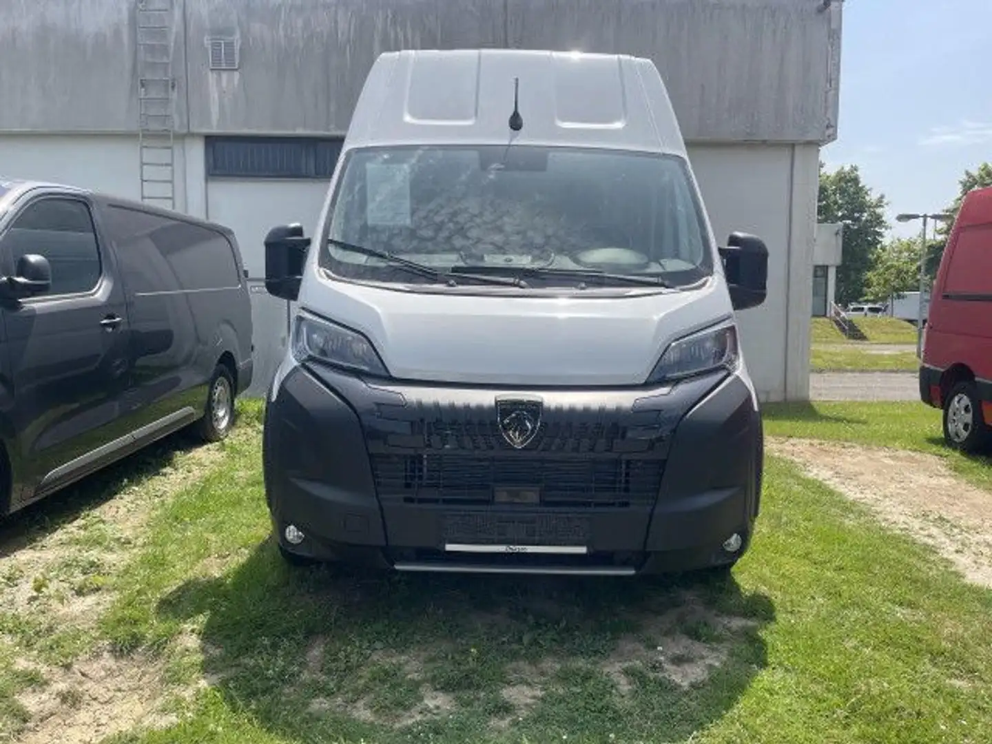Peugeot Boxer Kastenwagen 440 L4H3 Blu / PDC / Navi / SHZ Weiß - 2
