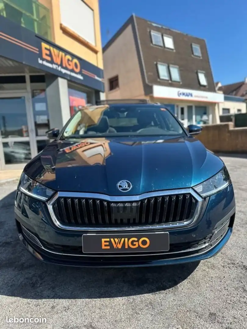 Skoda Octavia 2.0 TDI 150CH STYLE 4X2 DSG BVA Bleu - 2