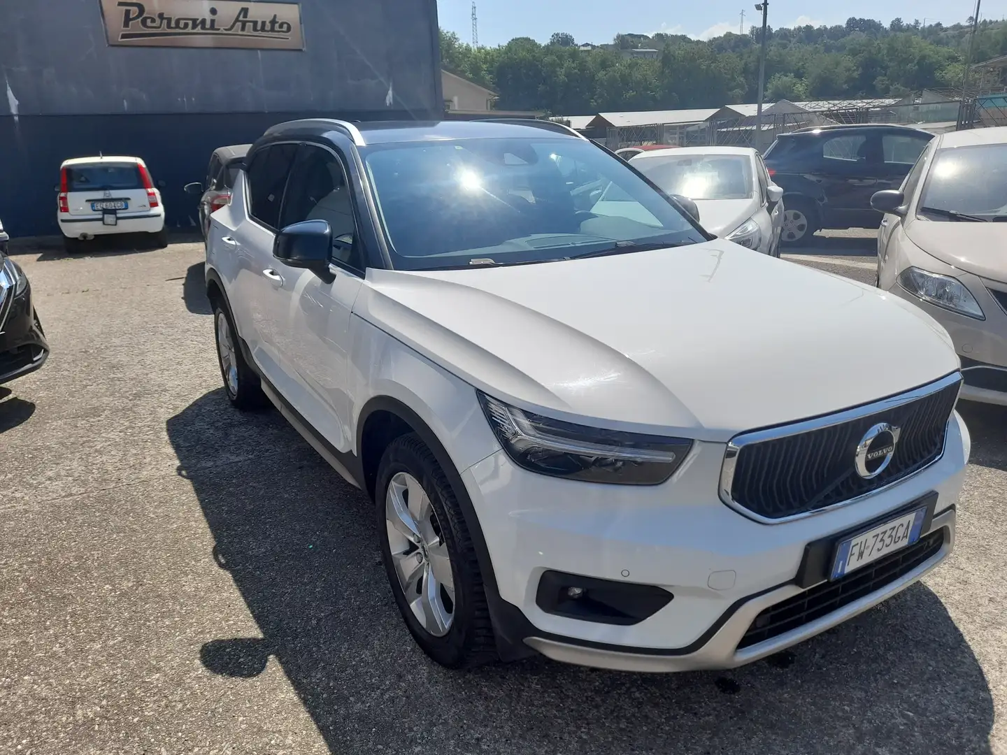 Volvo XC40 BUSINESS D3 GEARTRONIC Weiß - 2