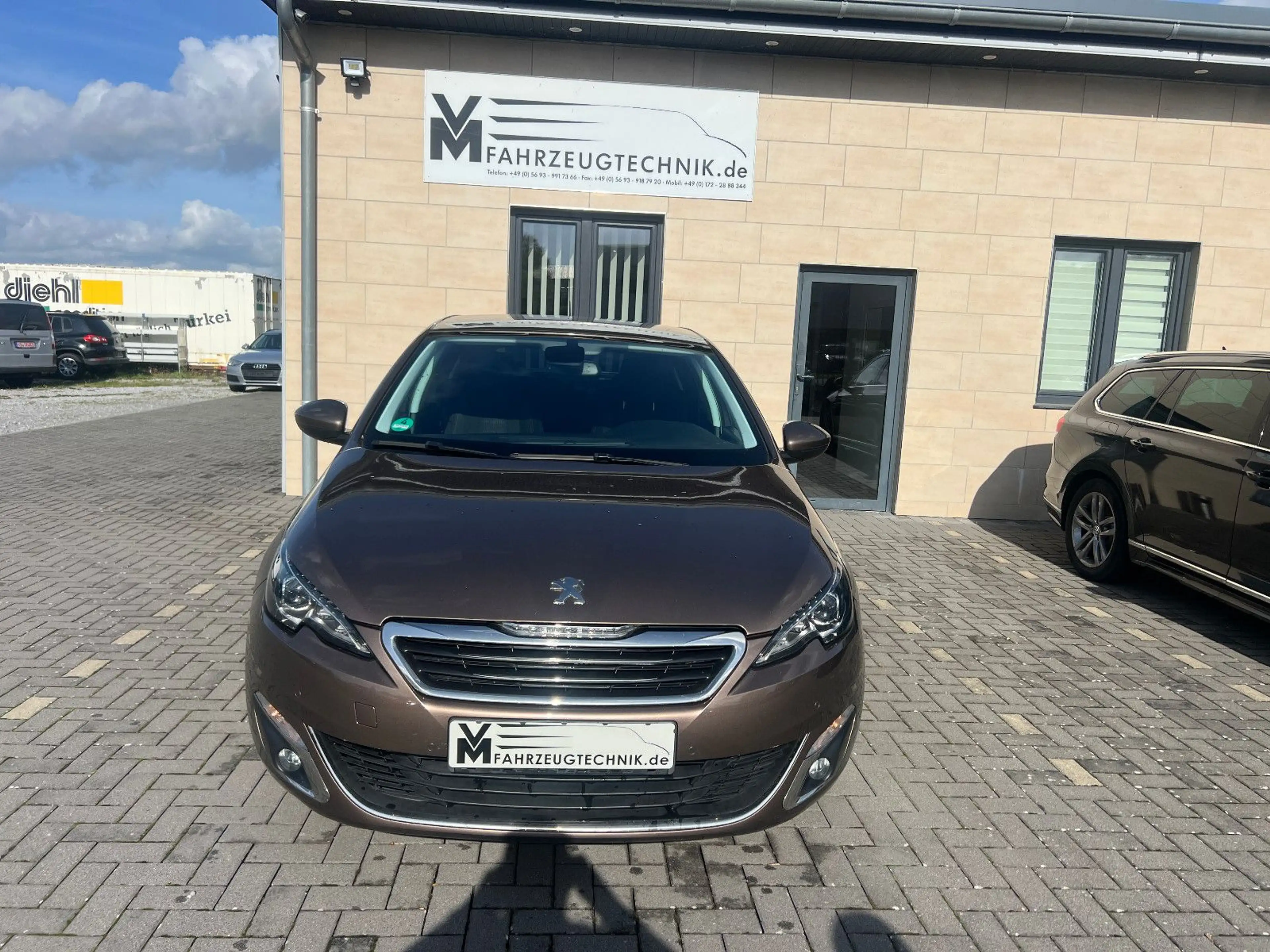 Peugeot 308 Allure Automatik*LED*PDC