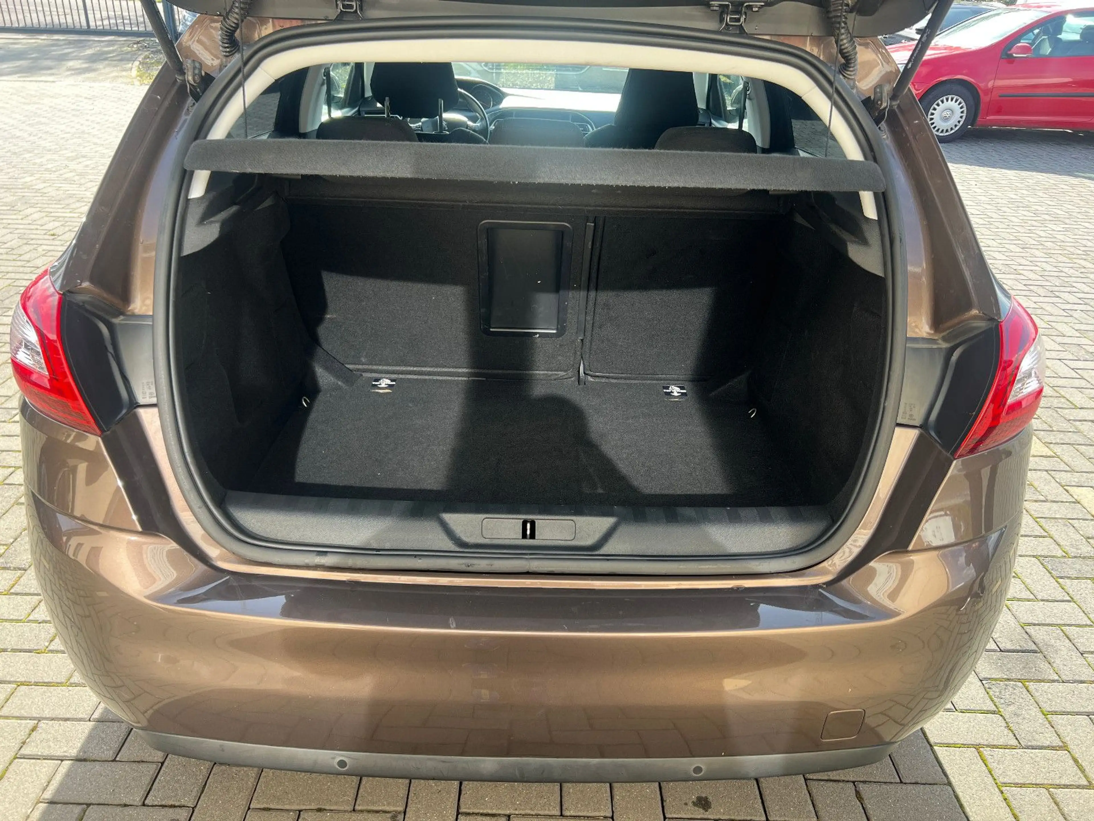 Peugeot 308 Allure Automatik*LED*PDC — photo 14