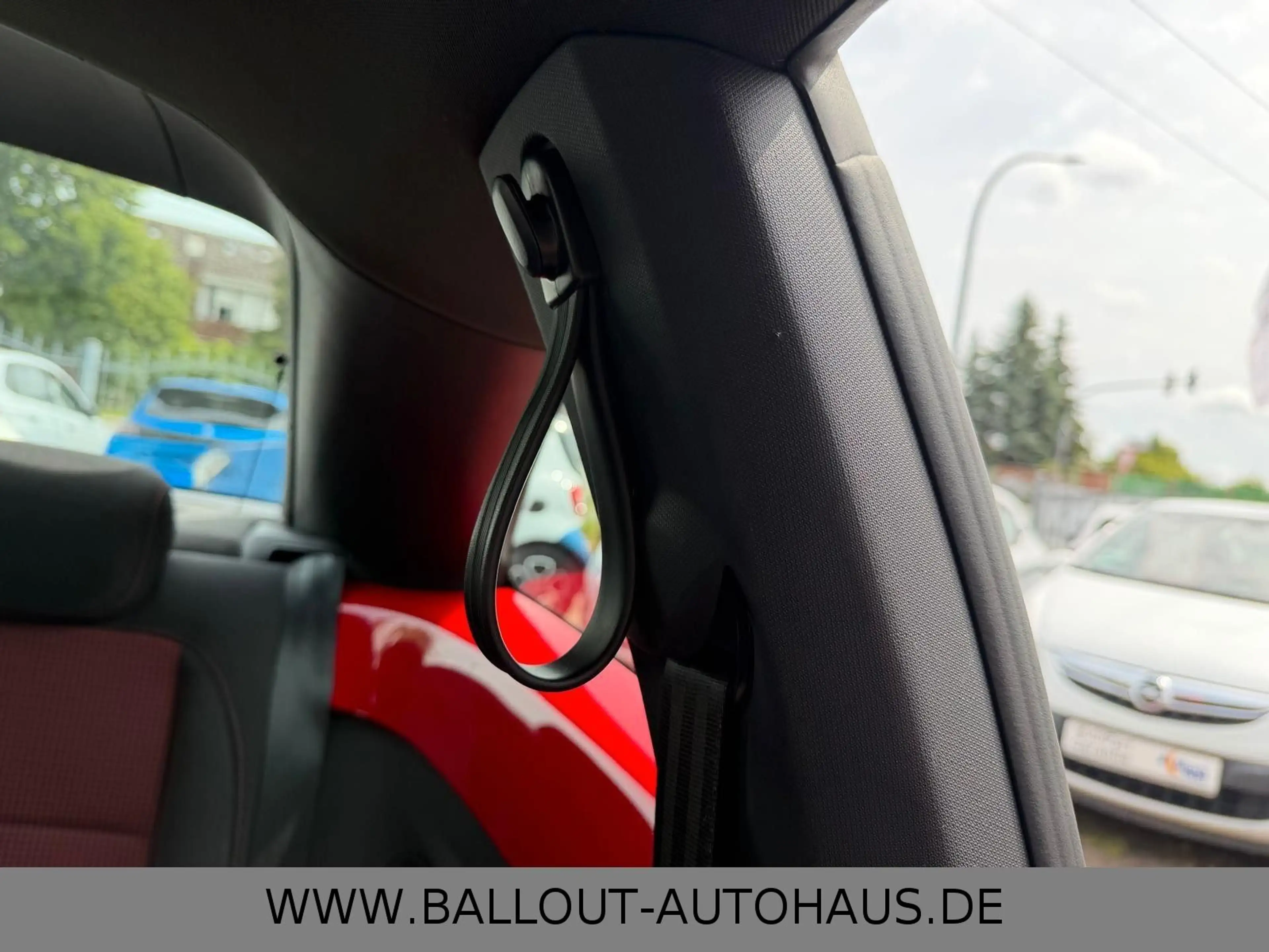 Volkswagen Beetle Lim. Design*1.HAND*TEMPO*KLIMA*PDC*SHZ* — photo 13
