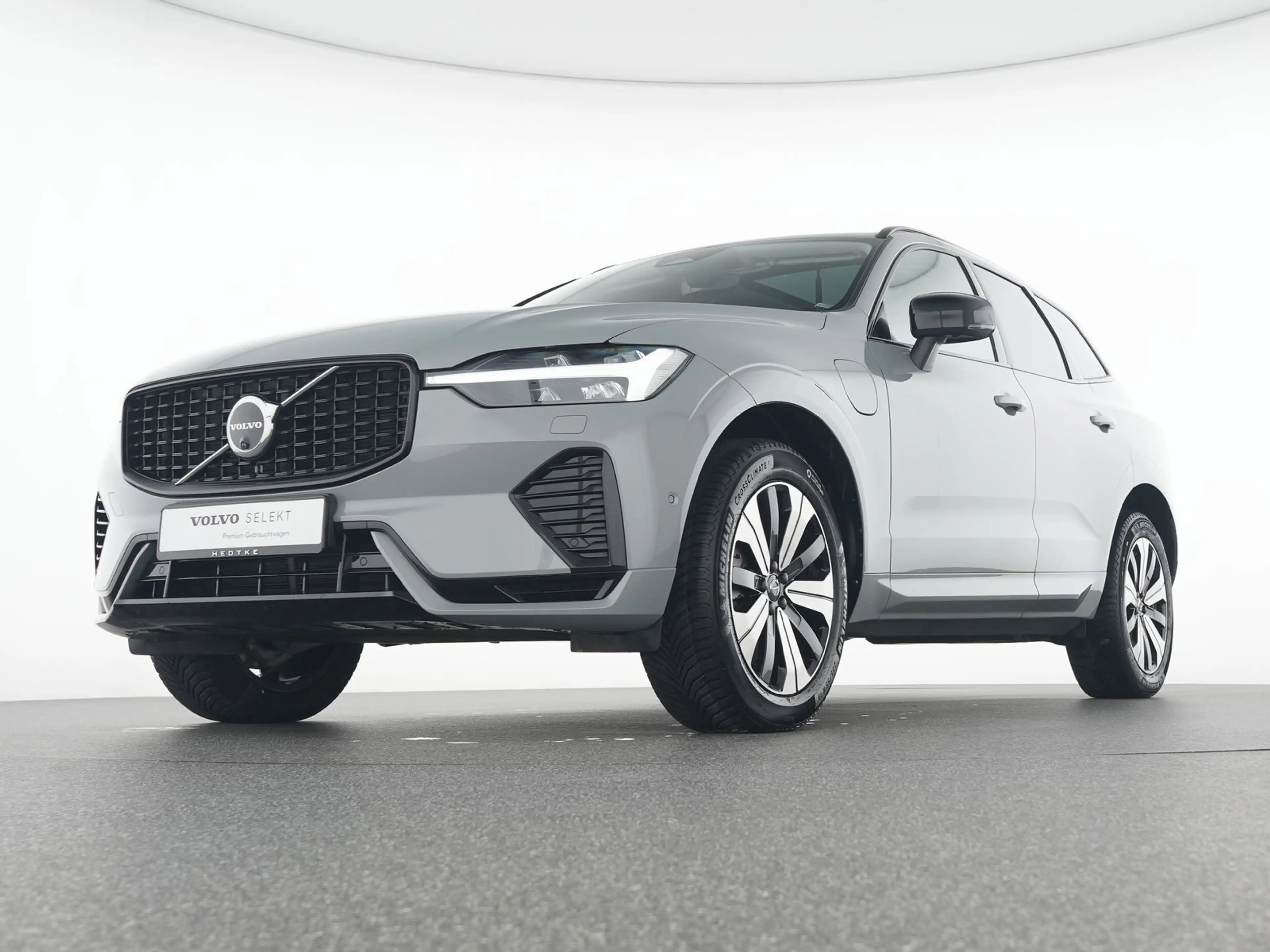 Volvo XC60 T8 AWD Plus Dark ACC*H&K-SOUND*360°KAMERA — photo 7