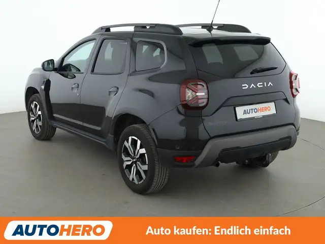 Dacia Duster view 4
