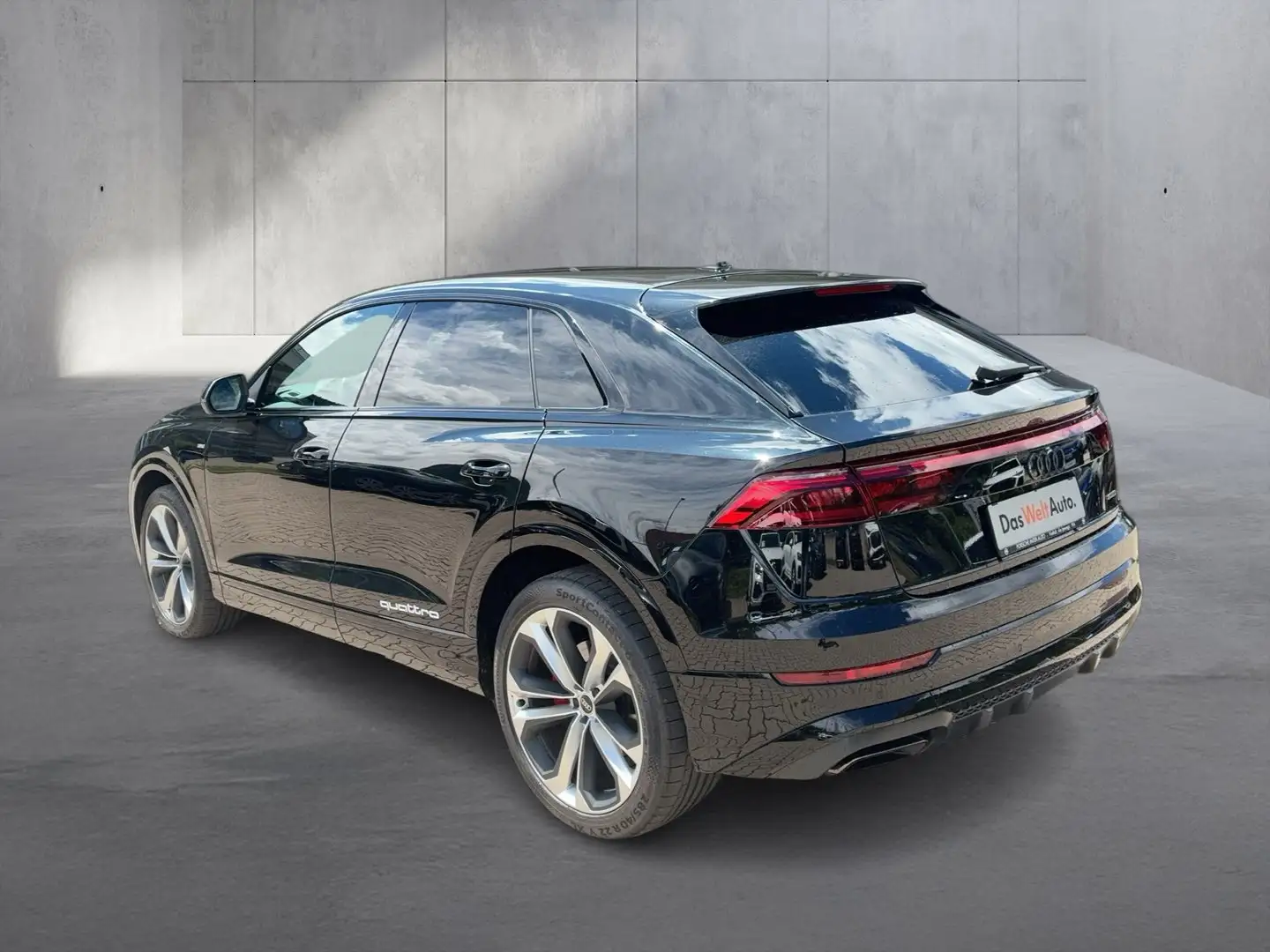 Audi Q8 45 TDI quattro Schwarz - 2