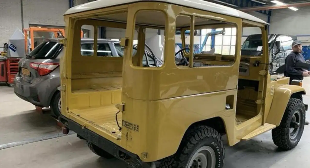 Toyota FJ40 Hardtop 6 Cil 4.2, foto 7