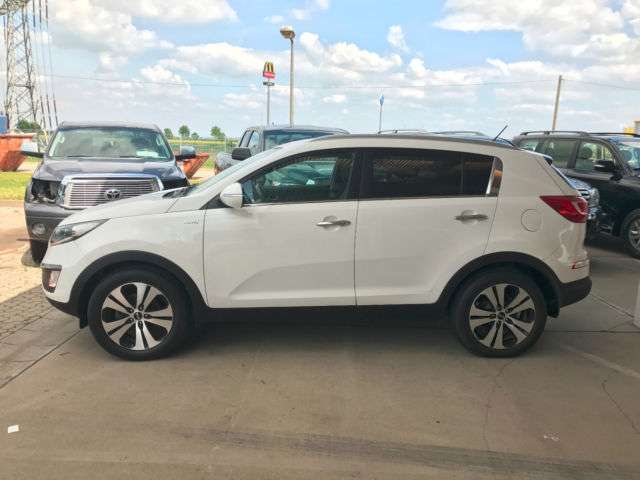 Kia Sportage 2.4 CVVT 4WD Automatik / Nur für Export