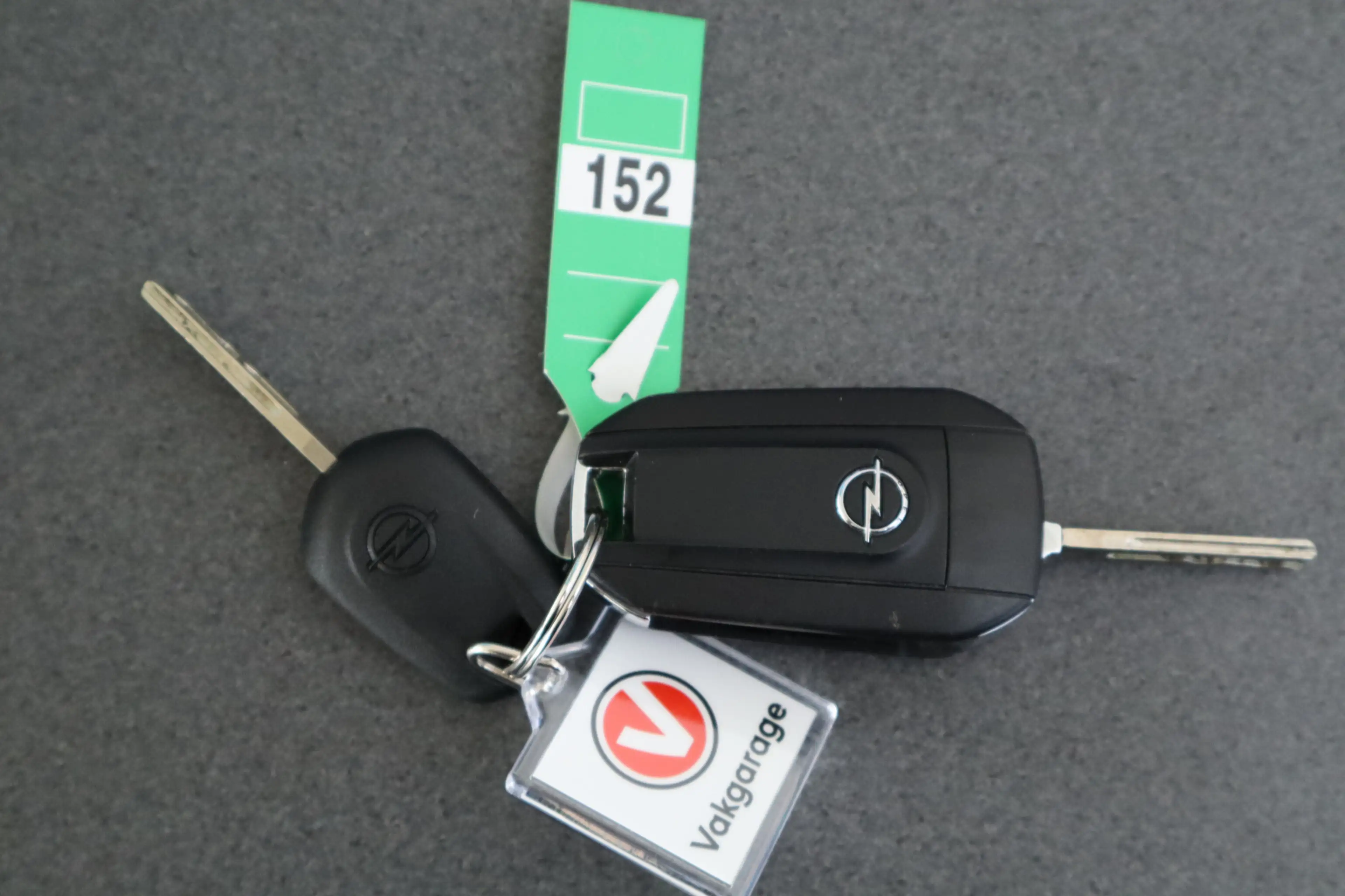 Opel Crossland X 1.2 Turbo 120 Jaar Edition /AUTOMAAT! /Two Tone! / — photo 15