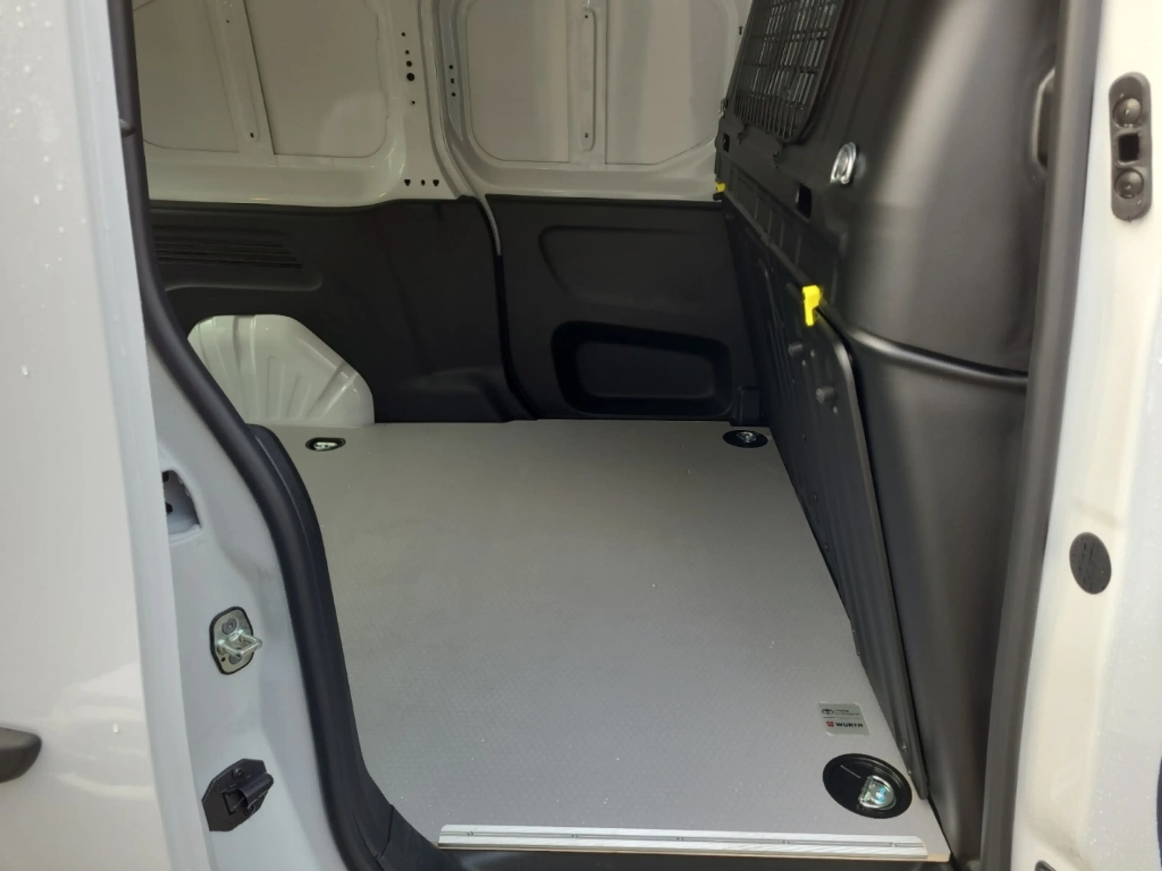 Toyota Proace City 1,5 l D, 102 PS 6MT 4 Türen, 3 Sitze L — photo 11
