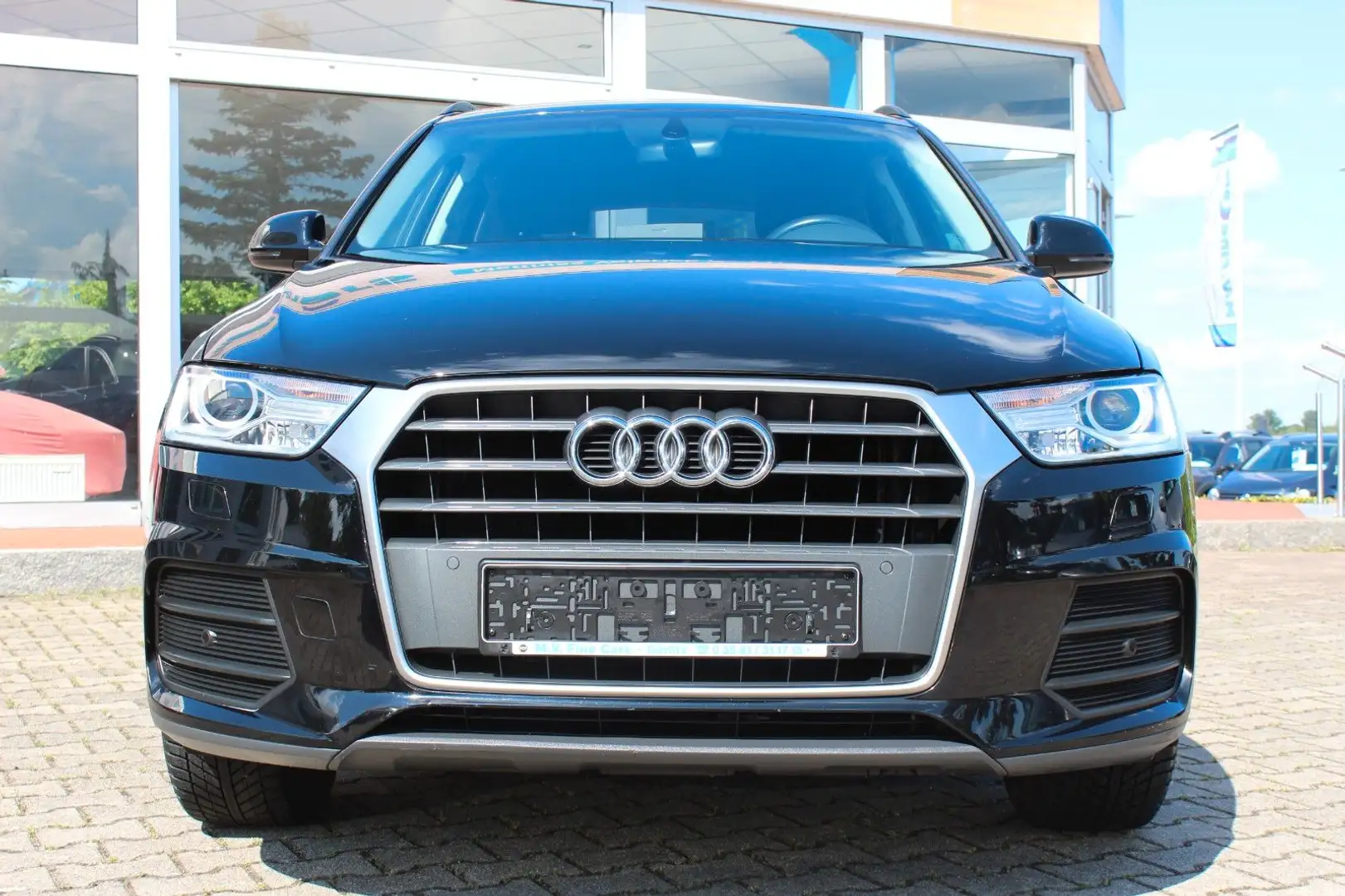 Audi Q3 1.4 TFSI *erst 69Tkm*Navi*LED*PDC*u.v.m. Noir - 2