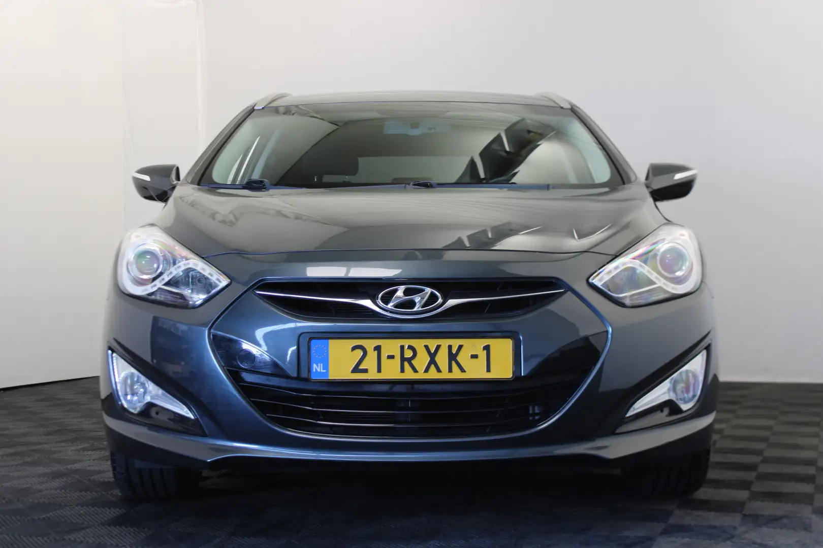 Hyundai i40 Wagon 1.6 GDI Blue Business Edition |Navi|Camera| Grijs - 2