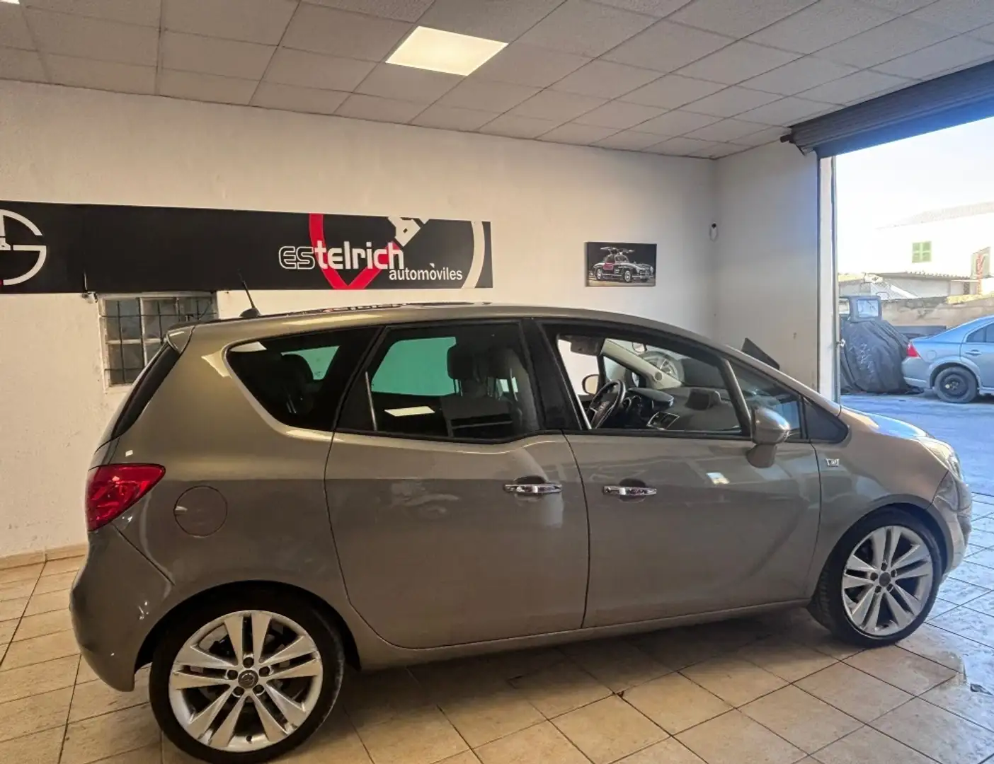 Opel Meriva 1.4 NEL Cosmo Grau - 1