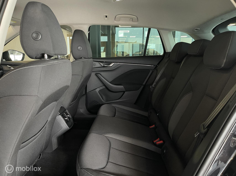 Skoda Scala 1.0 TSI Tour — photo 13