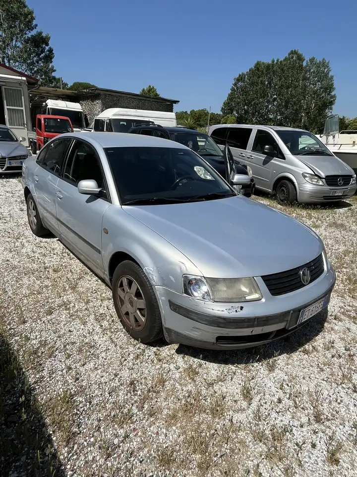Volkswagen Passat 1.9 tdi Comfortline 110cv, foto 3