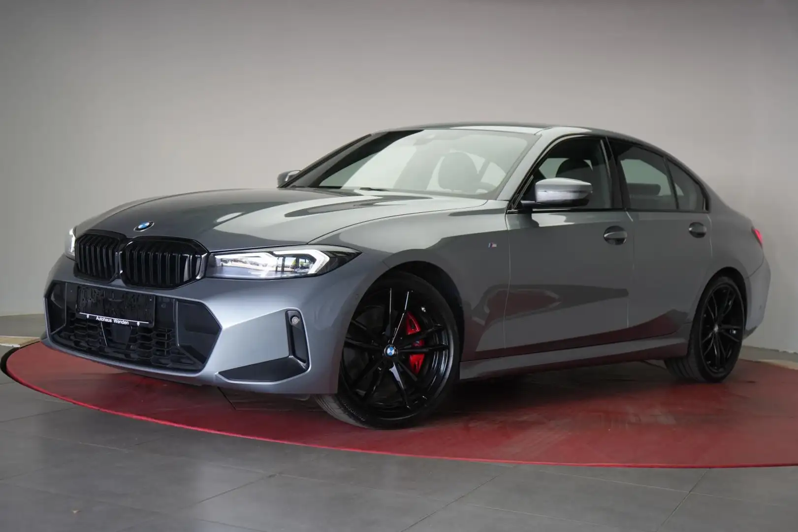 BMW 330 i M Sport Navi/ACC/Kamera/Wide/H&K/Lane siva - 2
