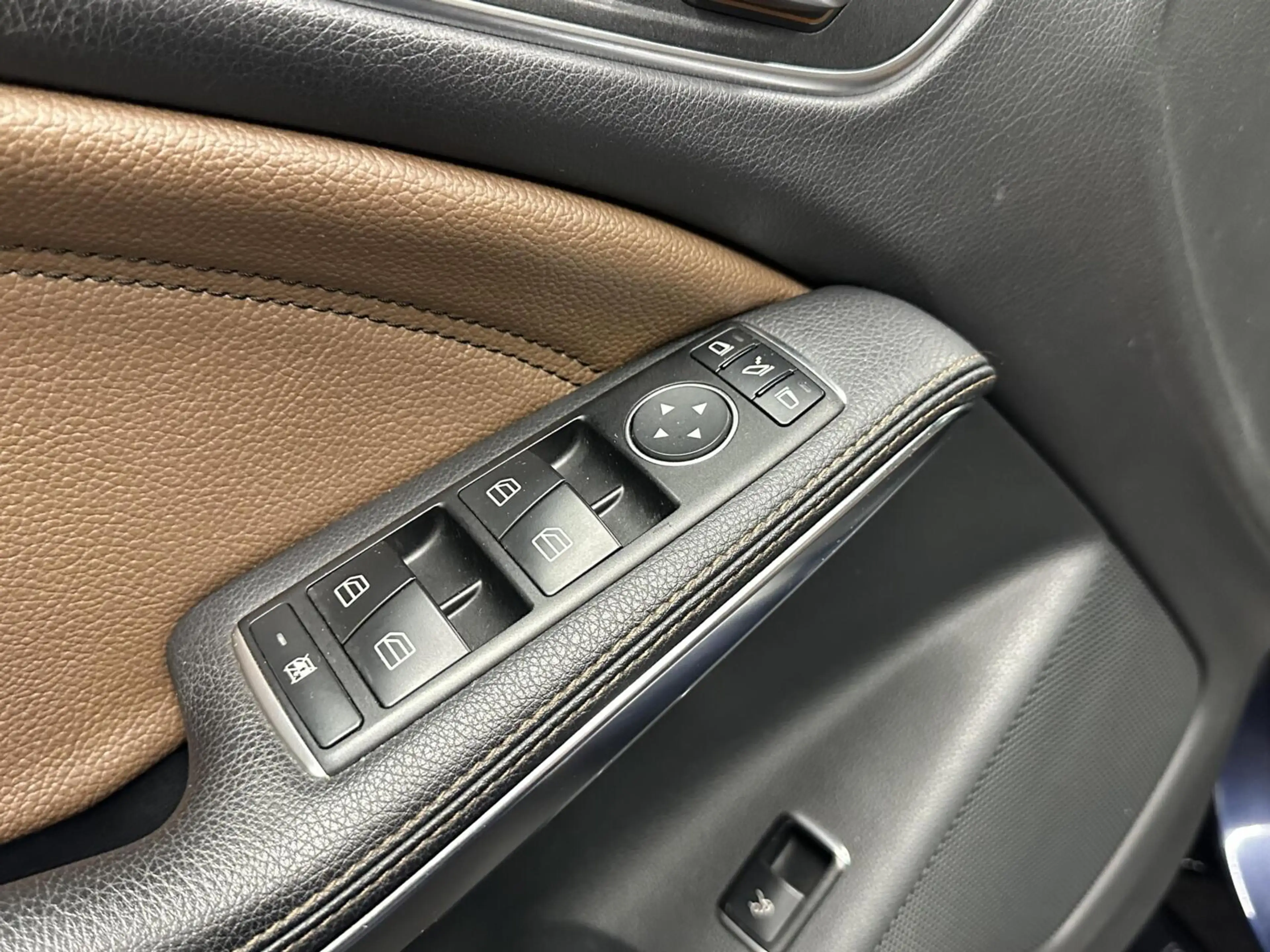 Mercedes-Benz CLA 200 Prestige TREKHAAK LEER PANO NAVI CAMERA. — photo 17