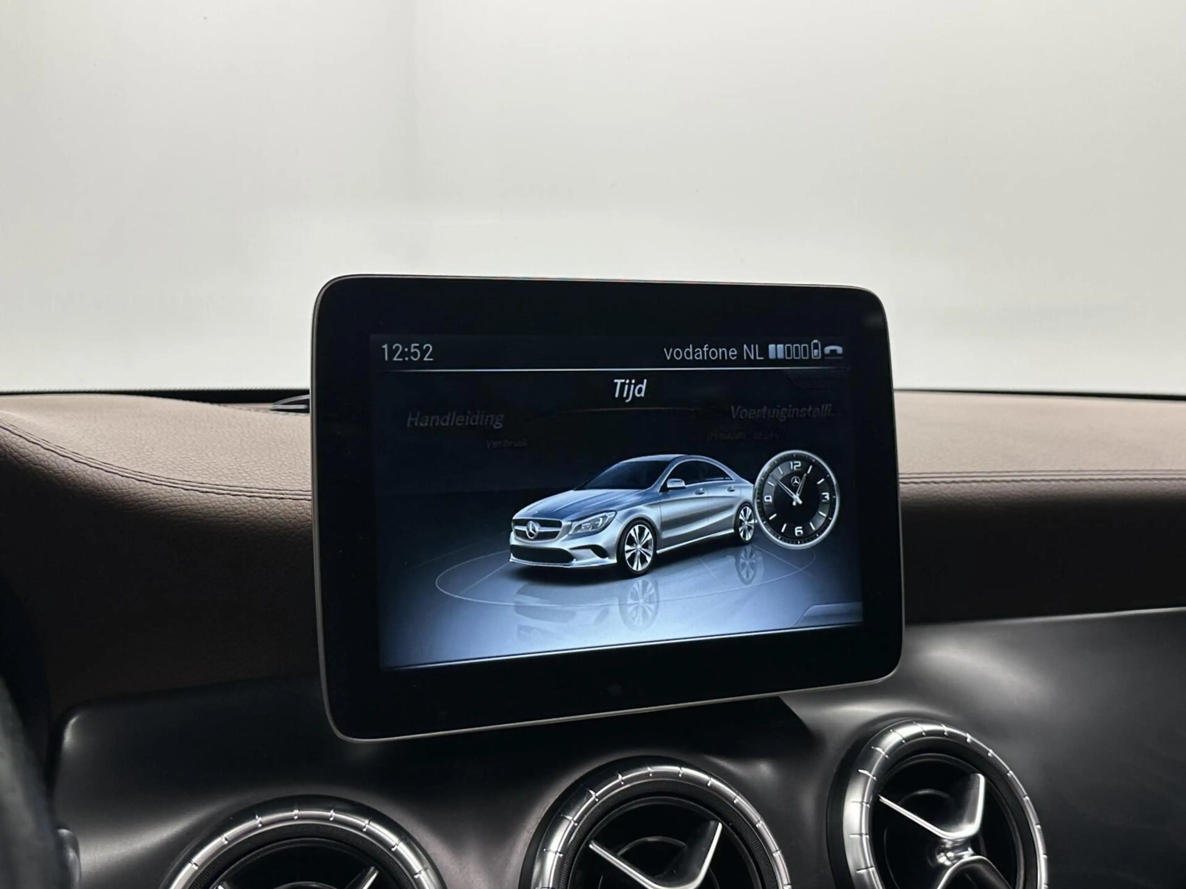 Mercedes-Benz CLA 200 Prestige TREKHAAK LEER PANO NAVI CAMERA. — photo 44
