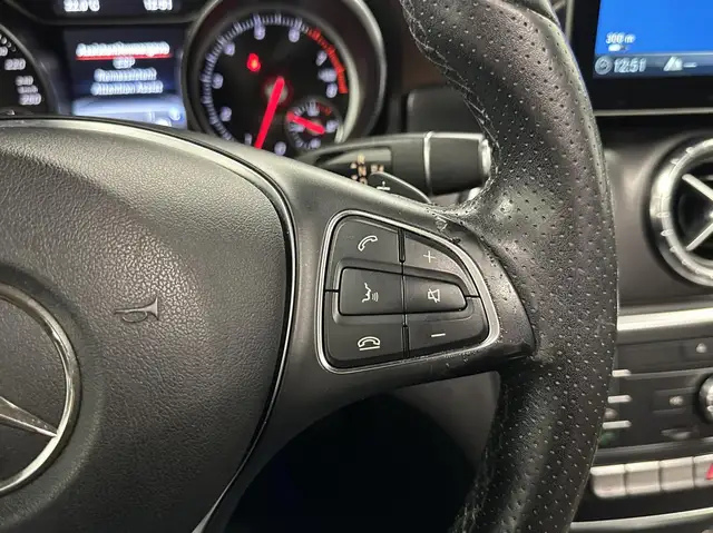Mercedes-Benz Cla view 25