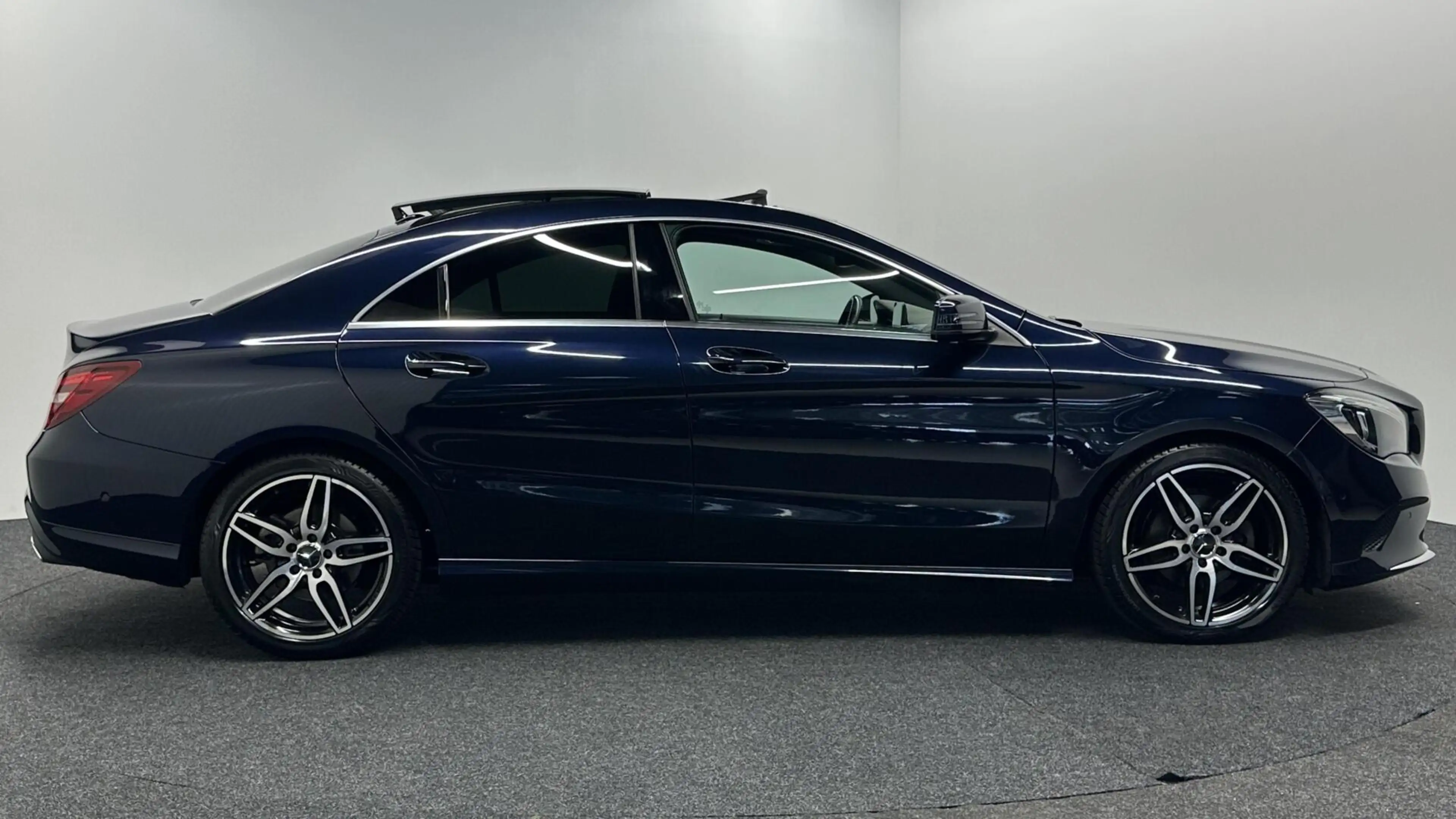 Mercedes-Benz CLA 200 Prestige TREKHAAK LEER PANO NAVI CAMERA. — photo 9