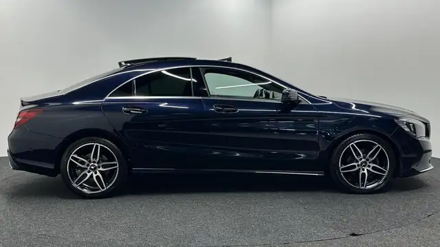 Mercedes-Benz Cla view 9