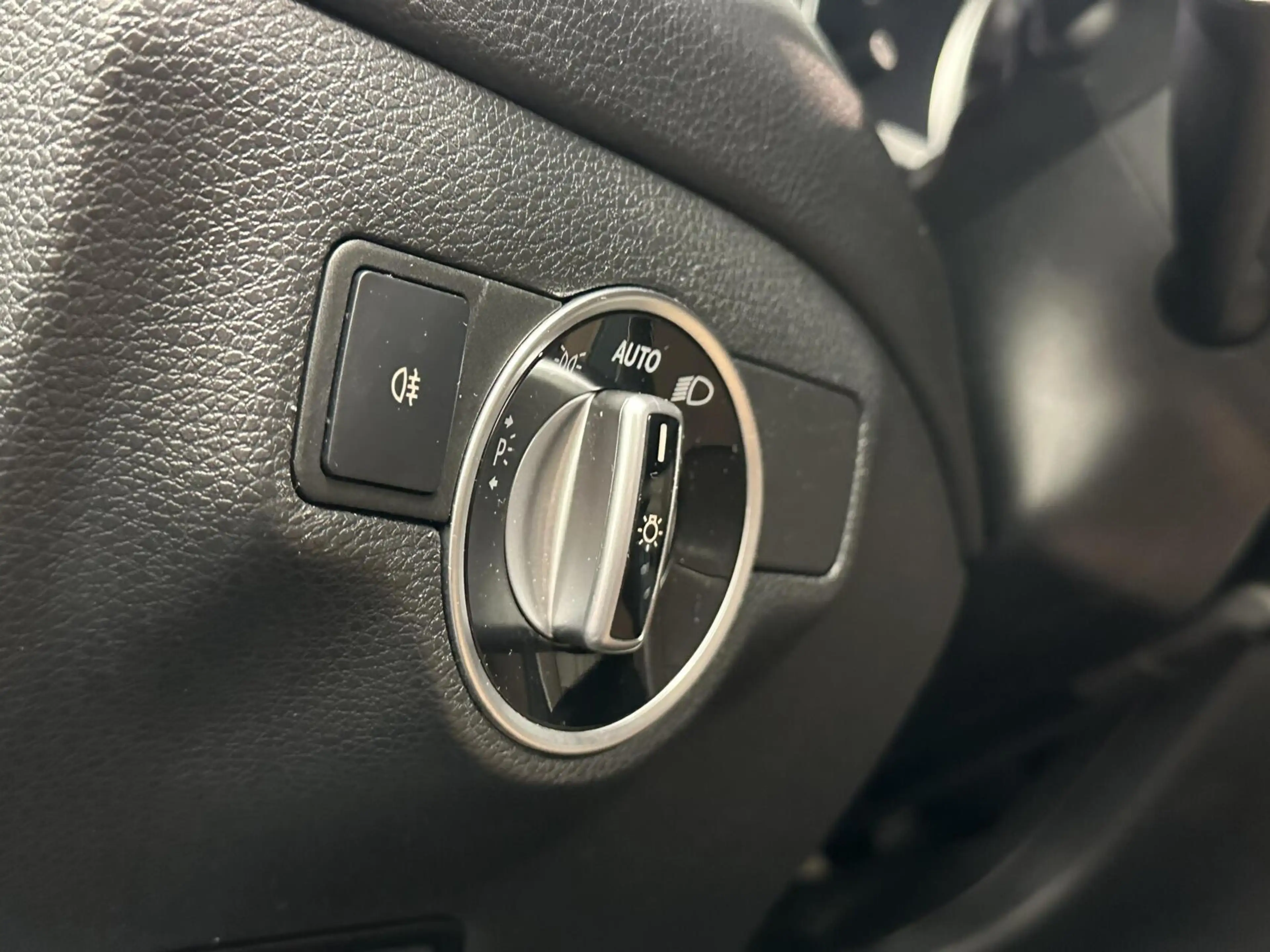 Mercedes-Benz CLA 200 Prestige TREKHAAK LEER PANO NAVI CAMERA. — photo 22