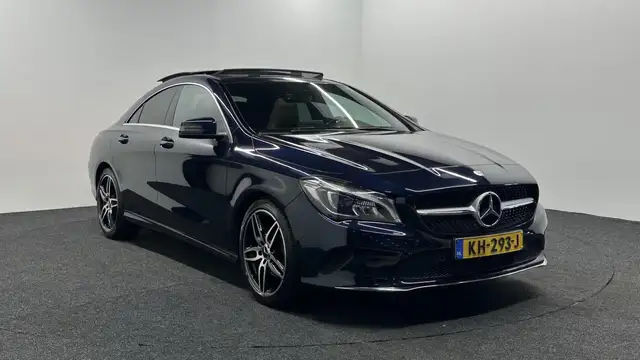 Mercedes-Benz Cla view 3