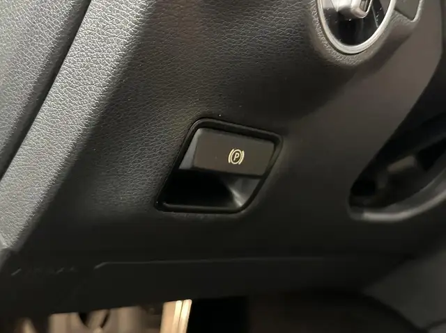 Mercedes-Benz Cla view 21