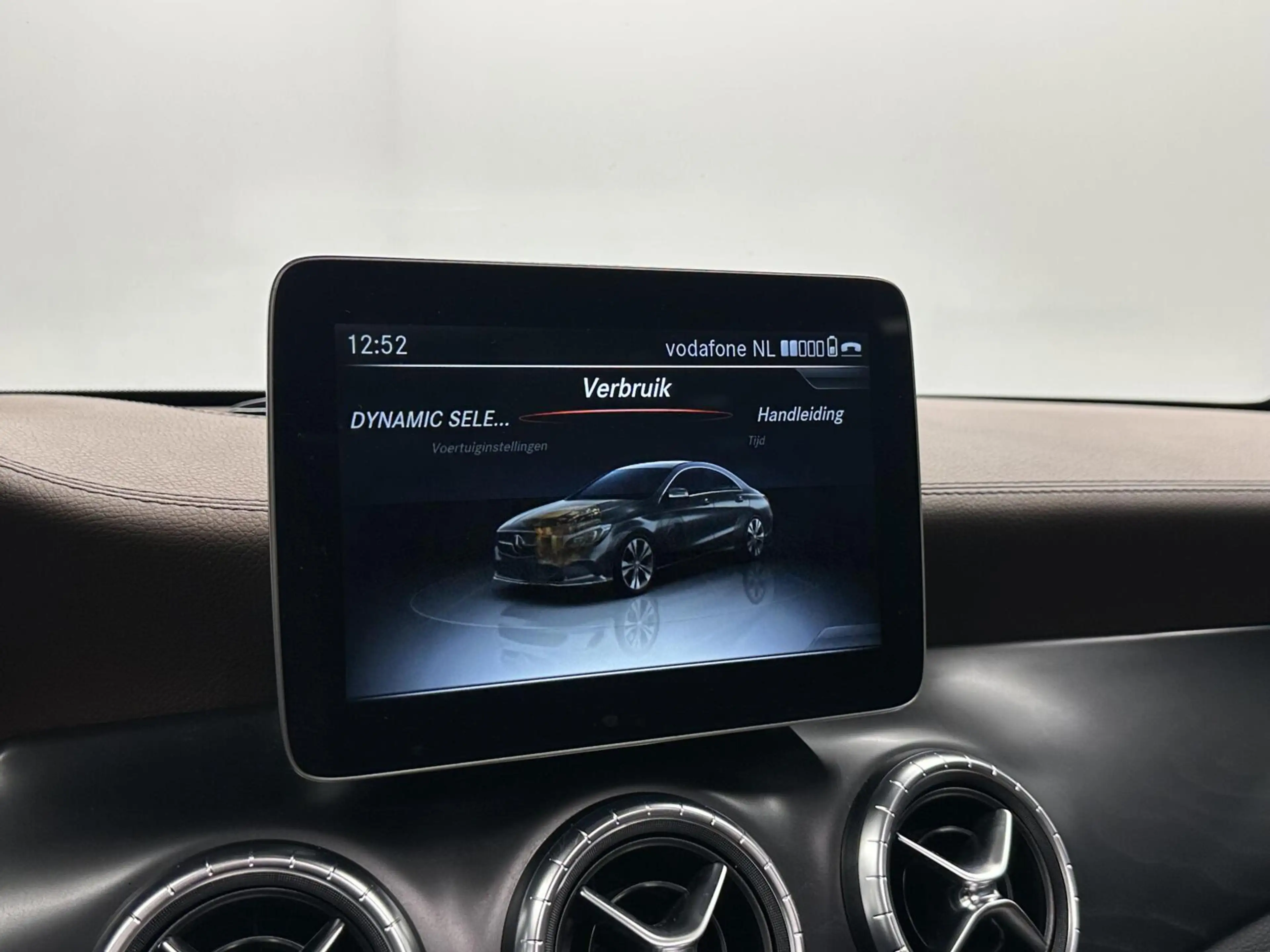 Mercedes-Benz CLA 200 Prestige TREKHAAK LEER PANO NAVI CAMERA. — photo 41